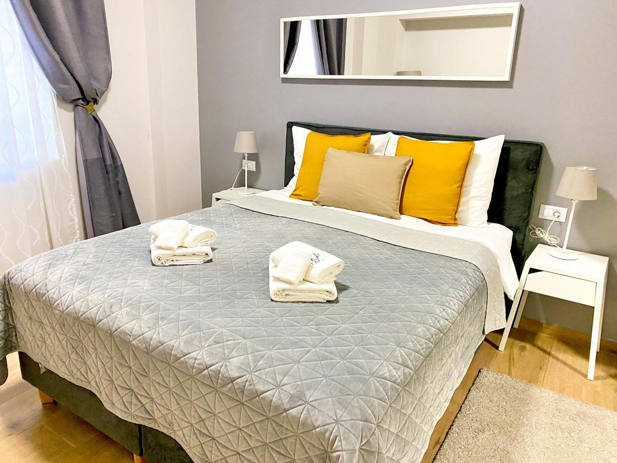 D&A City Center Apartments With Free Parking 普拉 外观 照片