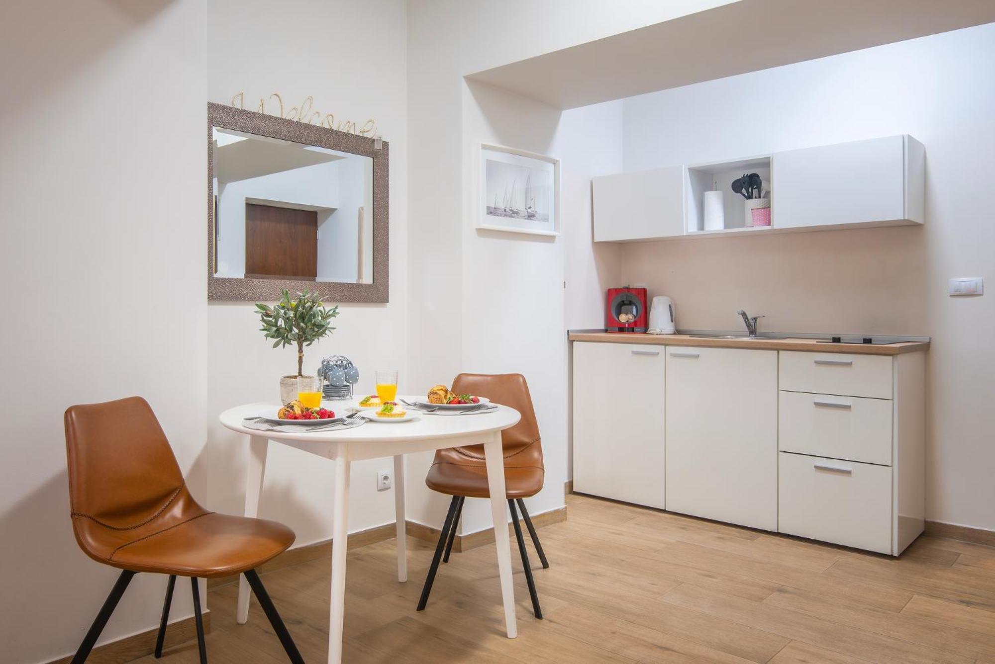 D&A City Center Apartments With Free Parking 普拉 外观 照片