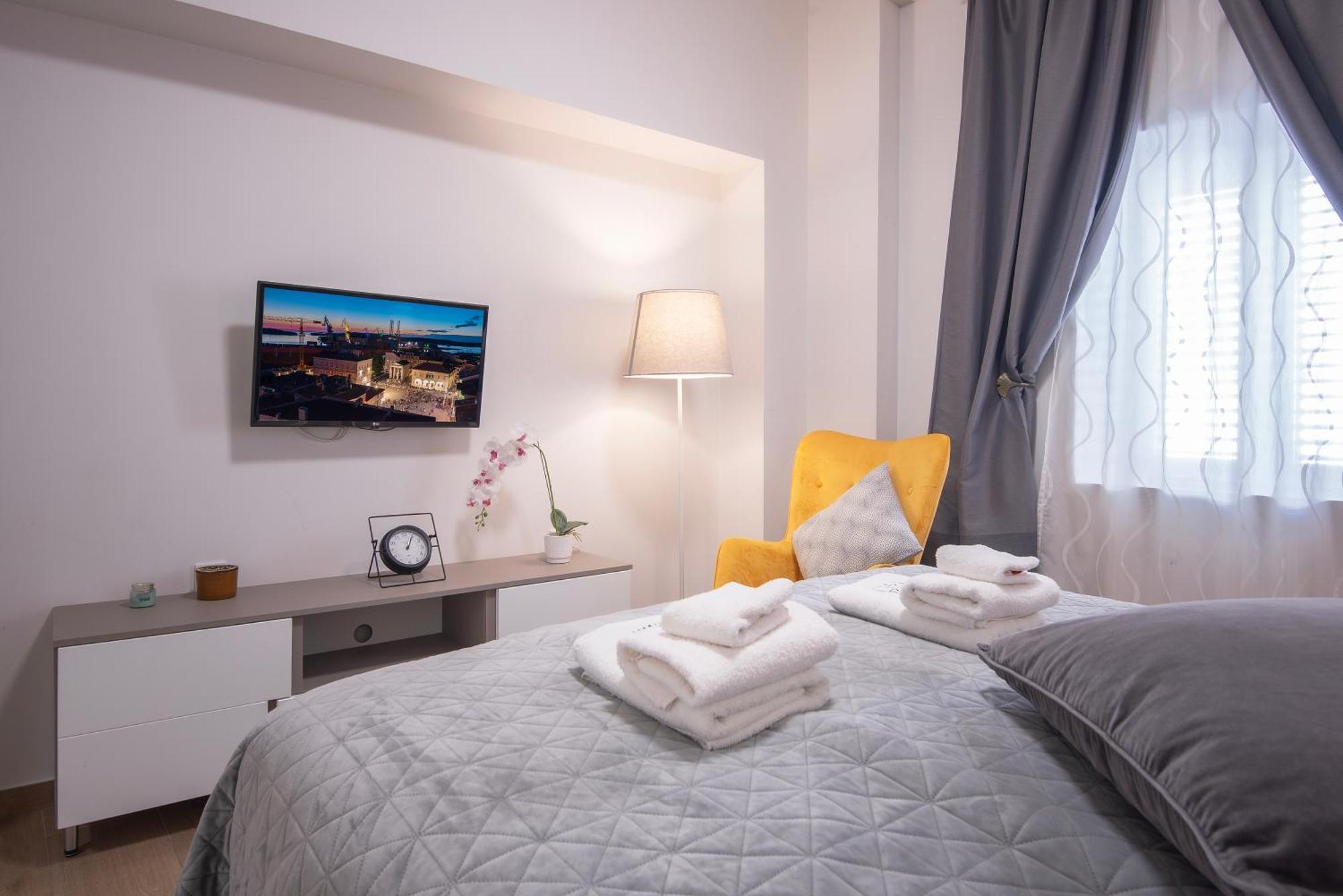 D&A City Center Apartments With Free Parking 普拉 外观 照片