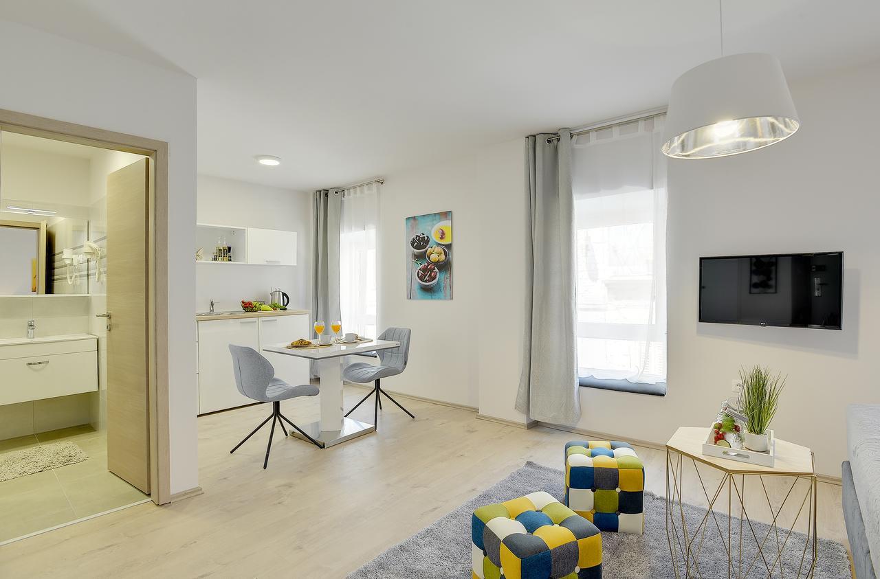 D&A City Center Apartments With Free Parking 普拉 外观 照片
