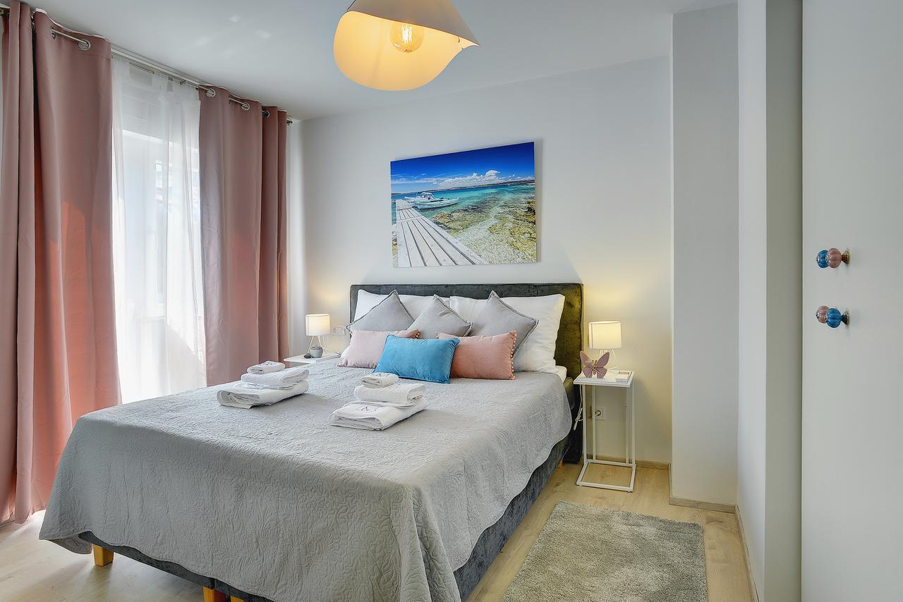 D&A City Center Apartments With Free Parking 普拉 外观 照片