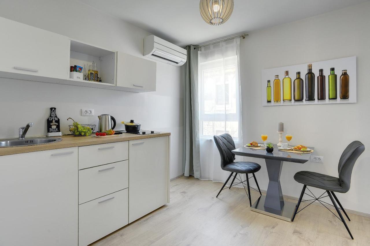 D&A City Center Apartments With Free Parking 普拉 外观 照片